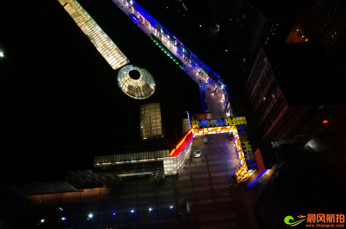 嘉定江桥万达广场夜景航拍图片
