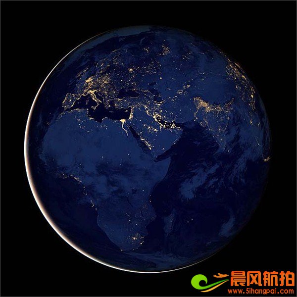 夜晚的地球：NASA航拍世界各大城市夜景图(组图)